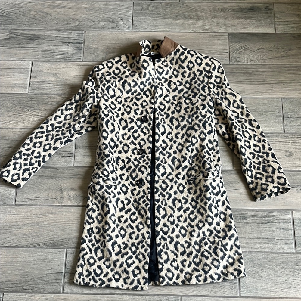 Zara Black and Cream Trench Coat with Bold Design